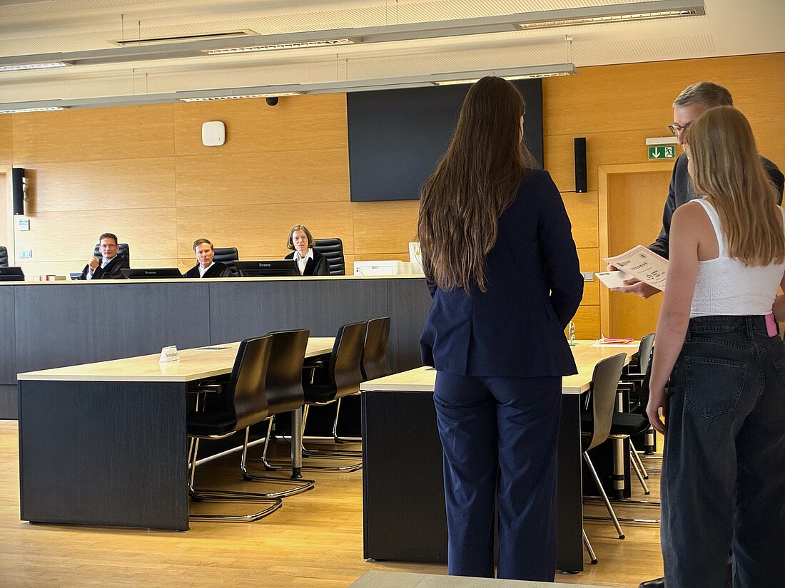 Symbolbild: Ein Eindruck vom 7. Schüler Moot Court am Thüringer Oberlandesgericht.